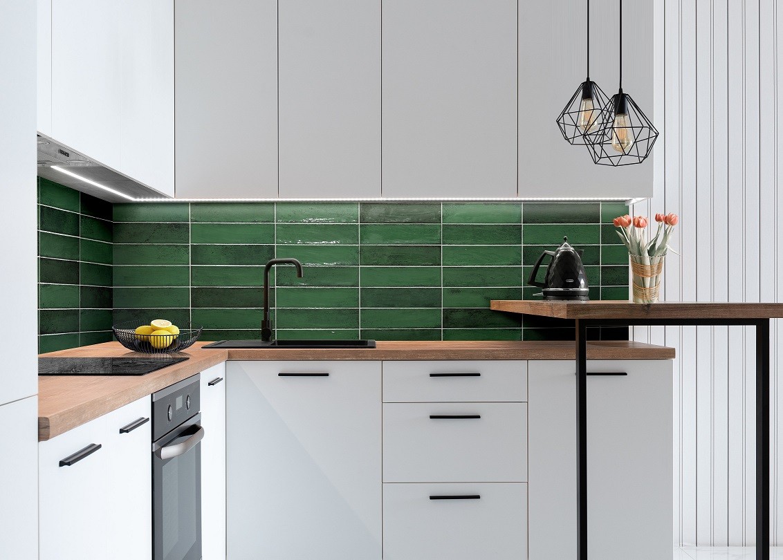 Плитка настенная 30x8 8мм Мартиника Green глянцевая зелёный Monopole Плитка настенная 30x8 8мм Мартиника Green глянцевая зелёный Monopole