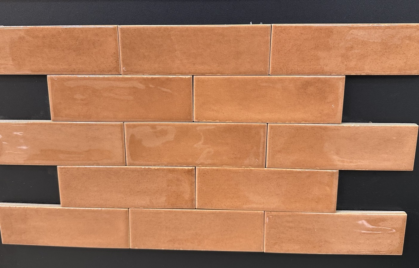 Плитка для ванны 15x5 7мм Артисан терракотовый глянцевая Monopole Плитка для ванны 15x5 7мм Артисан терракотовый глянцевая Monopole