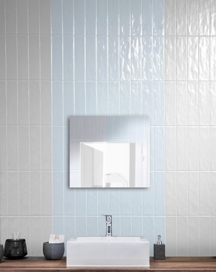 Плитка настенная 30x8 8мм Миракл голубая 0.50 глянцевая голубой Monopole Плитка настенная 30x8 8мм Миракл голубая 0.50 глянцевая голубой Monopole