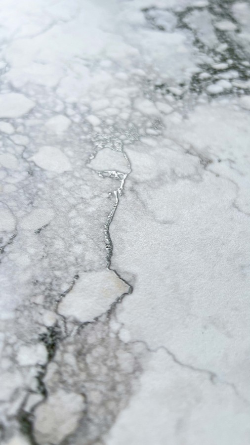 Плитка настенная 160x80 9мм Рок Пенгуин белый матовый карвинг матовая бежевый Realistik Плитка настенная 160x80 9мм Рок Пенгуин белый матовый карвинг матовая бежевый Realistik