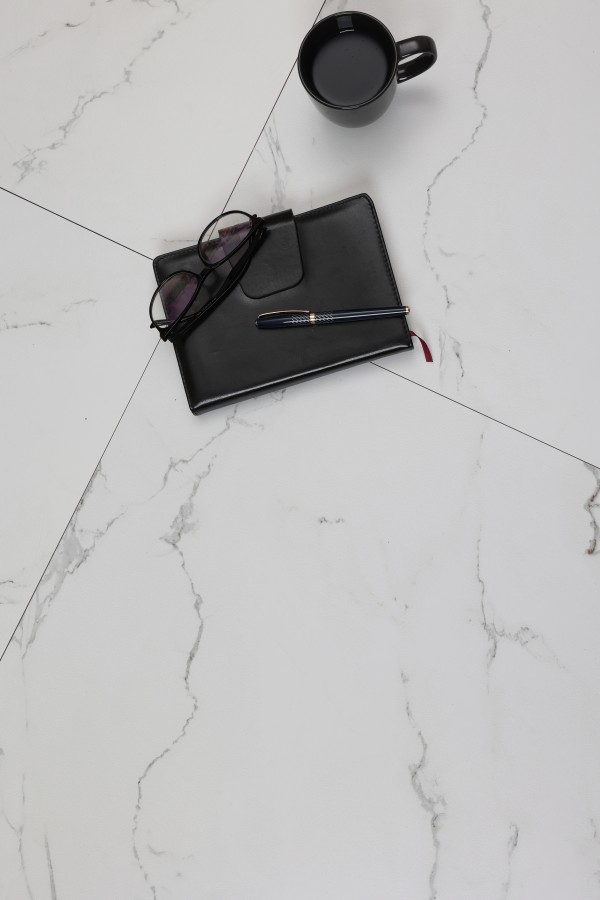 Плитка напольная 60x60 9мм Каррара белый матовая белый Realistik Плитка напольная 60x60 9мм Каррара белый матовая белый Realistik