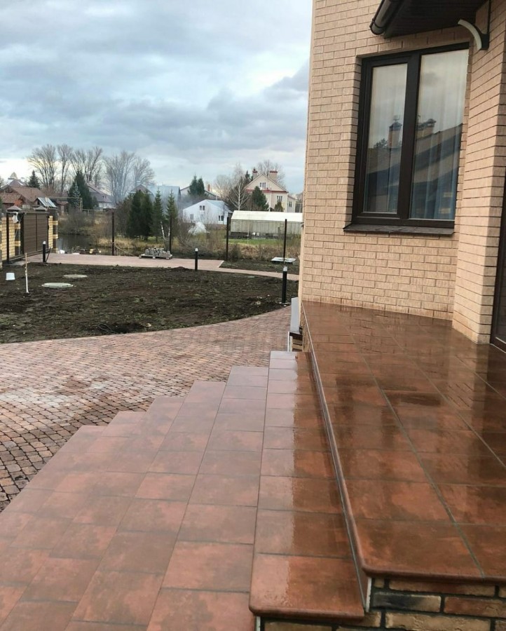 Плитка ступень 32x32 Атриум скотч / Atrium Scotch Eckflorentiner матовая коричневый Westerwalder Плитка ступень 32x32 Атриум скотч / Atrium Scotch Eckflorentiner матовая коричневый Westerwalder