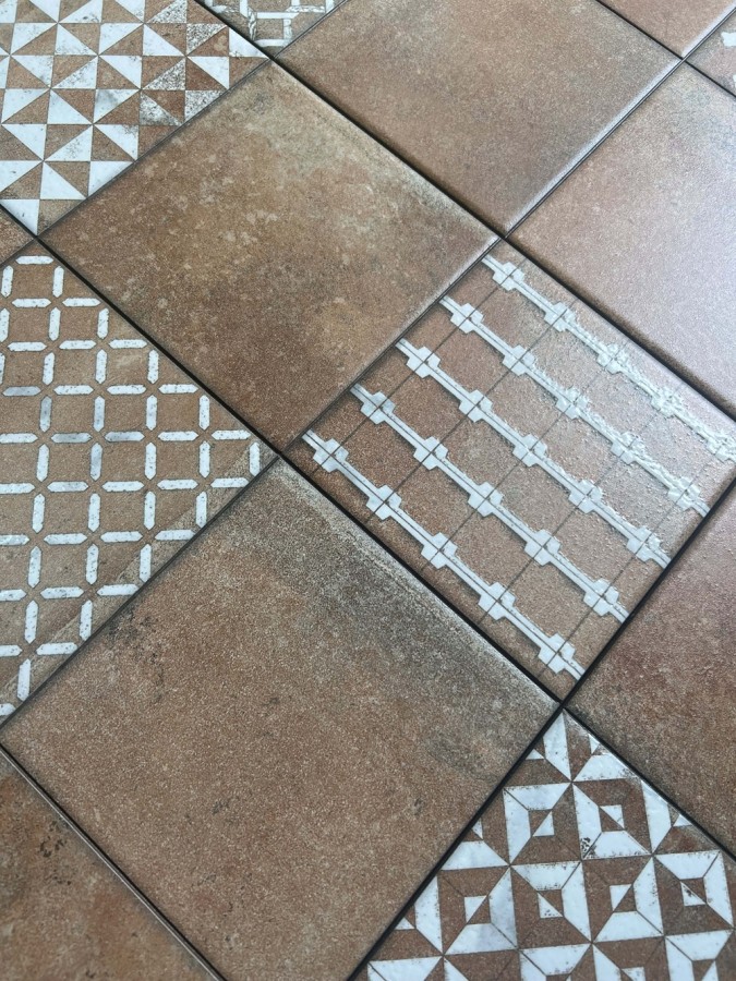 Плитка настенная 45x45 9мм Куб Квинта Котто каррара матовая коричневый La Platera Плитка настенная 45x45 9мм Куб Квинта Котто каррара матовая коричневый La Platera